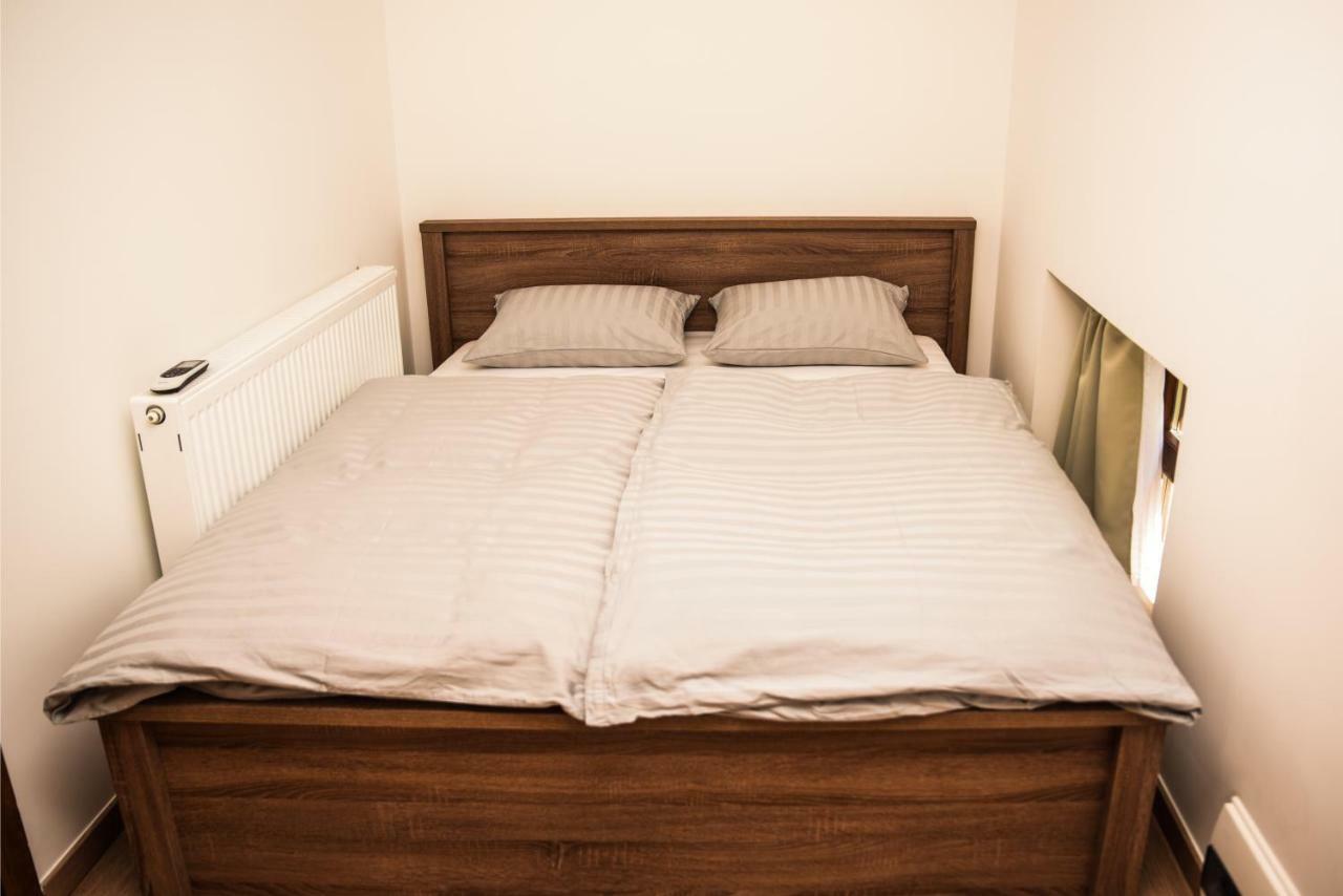 Centrum Apartman Cegled Ngoại thất bức ảnh